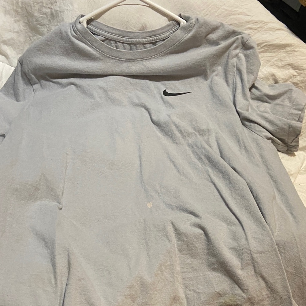 Nike Men's Soft Gray Short Sleeve Tee